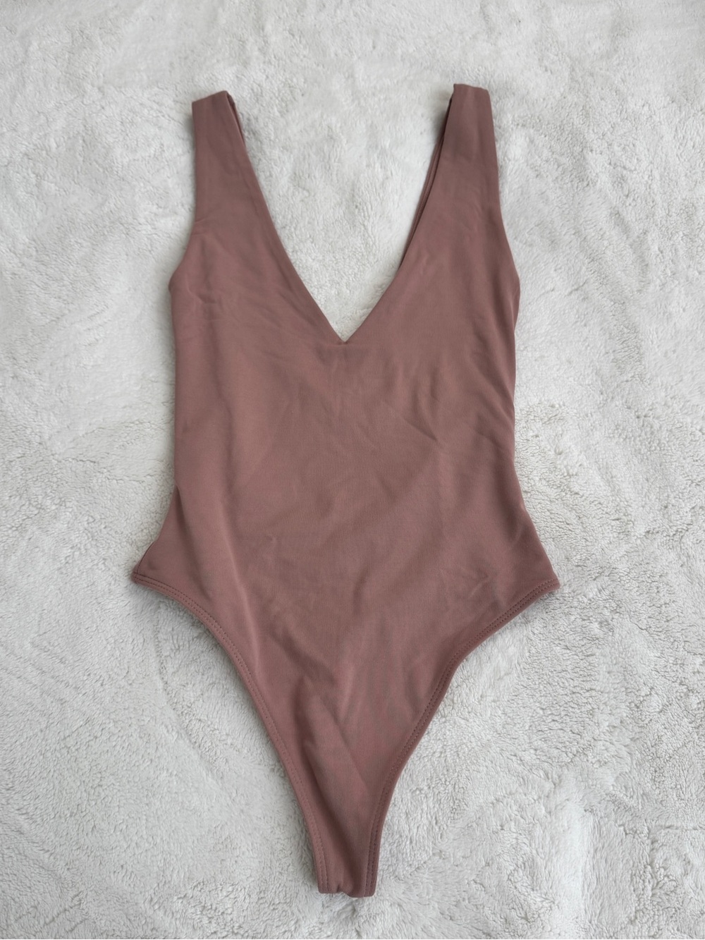 Aritzia Babaton Contour V-Neck Bodysuit - Mauve, XXS